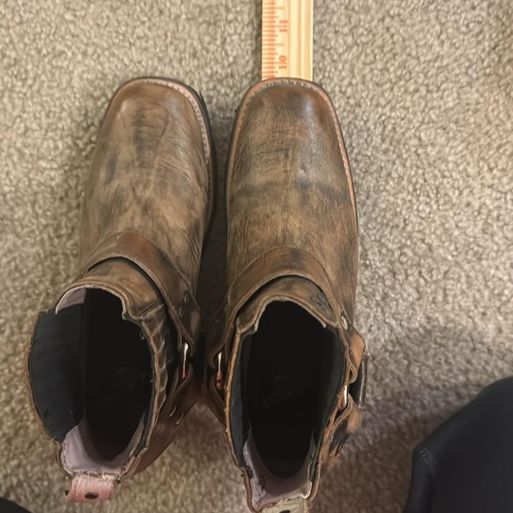Women’s size 6 Freebird Whisky boot - Picture 6 of 7